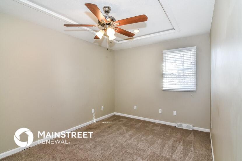 Building Photo - 1004 NE Westwind Ct