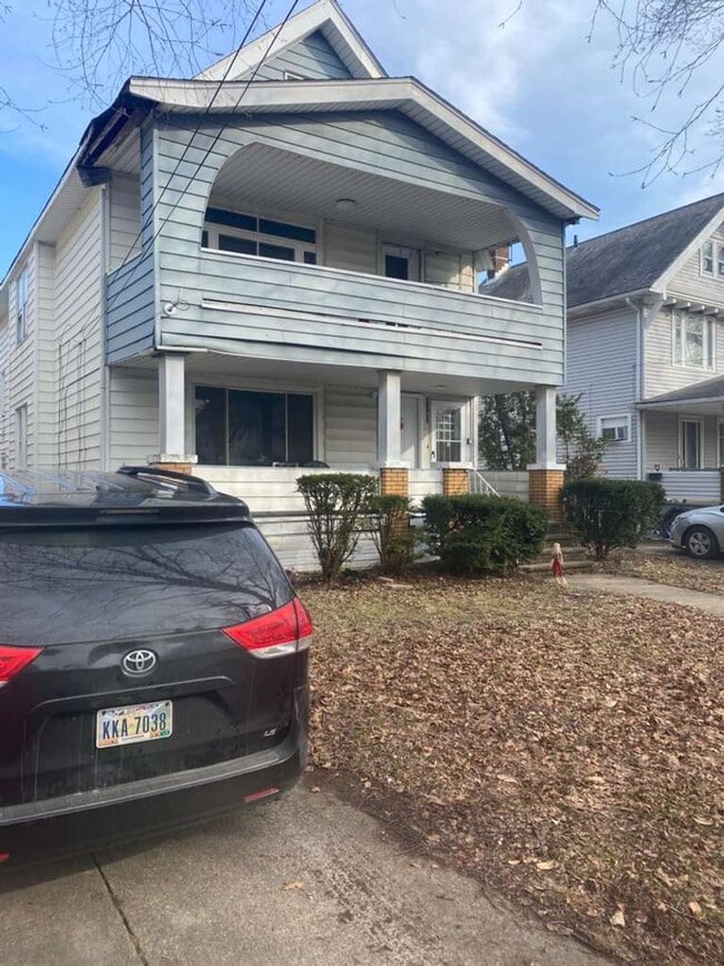 Building Photo - 3395- 3397 W. 100th