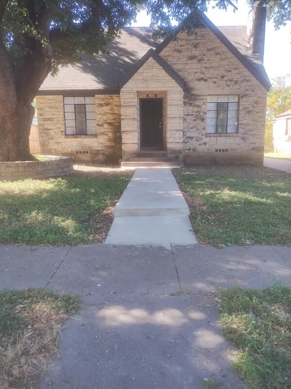 Primary Photo - 1239 Harlandale Ave