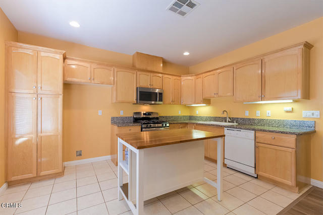 Building Photo - 4516 Ramsdell Ave