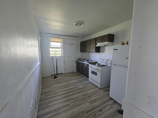 Building Photo - 5216-5218-5218 Von Phul St