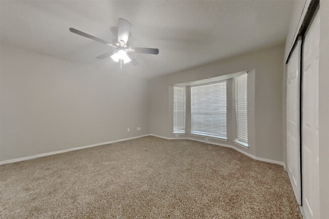 Building Photo - 3019 Highland Laurels Dr