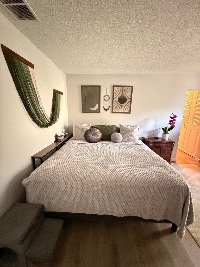 Building Photo - 40 Sheoah Blvd