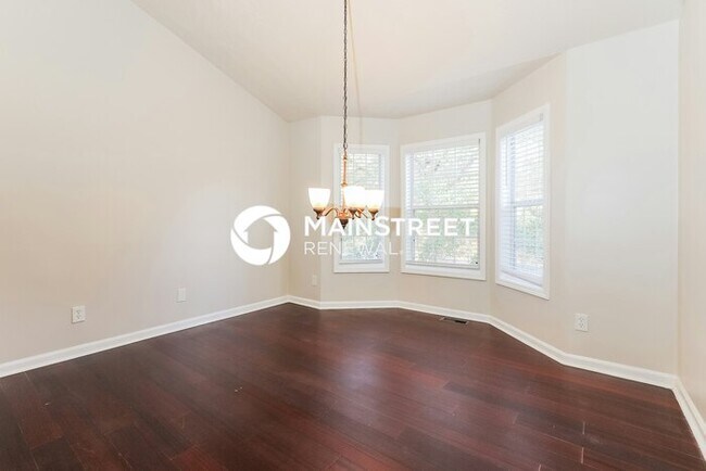 Building Photo - 4 Bedroom Pet-Friendly Home in JONESBORO, GA with Main Street Renewal