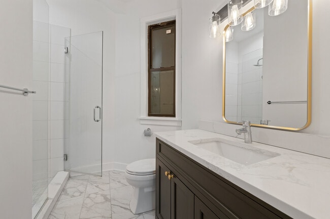 Building Photo - 3517 N Reta Ave