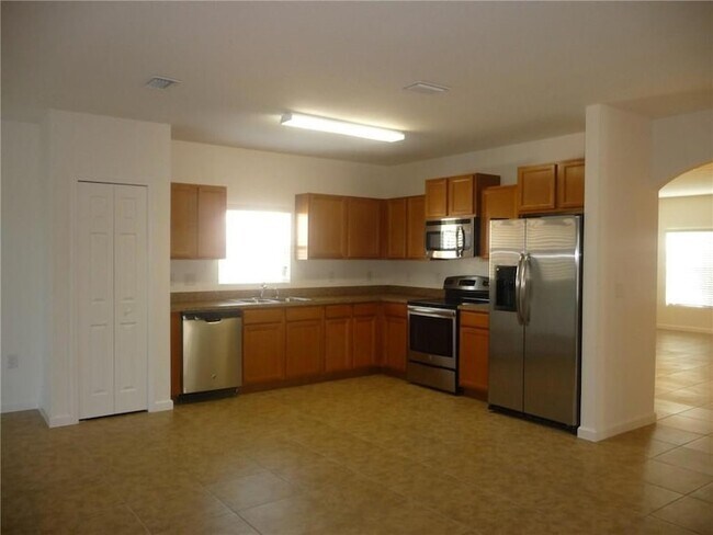 Building Photo - 1300 Lexington Square SW