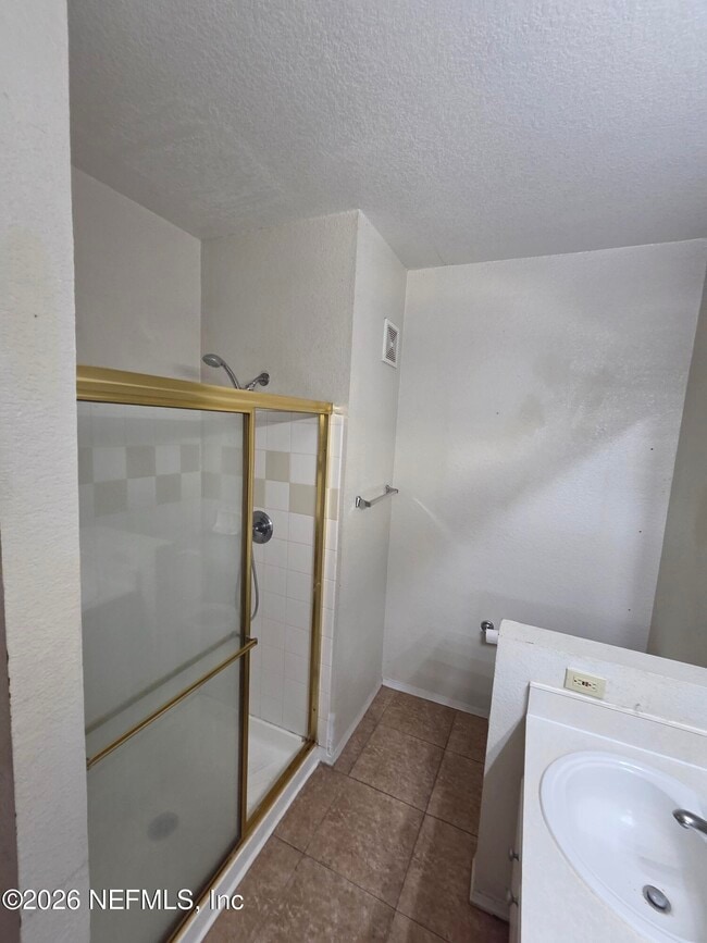 Building Photo - 13810 Sutton Park Dr N