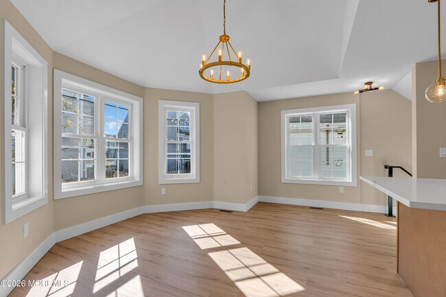 Building Photo - 39 Sea Drift Ave