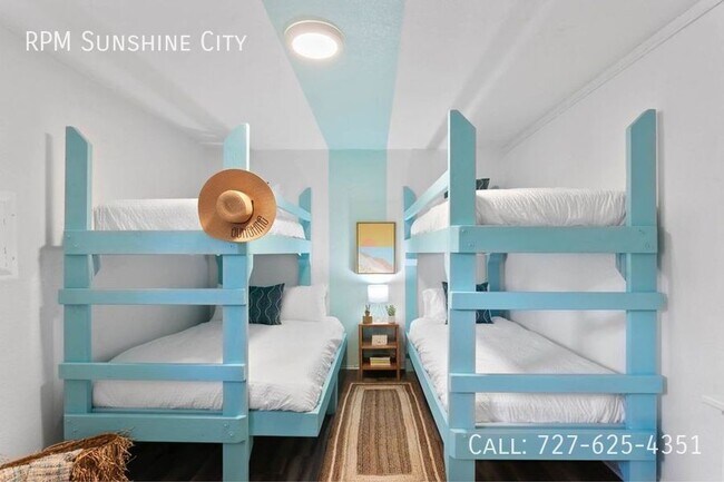 Building Photo - 11208 Duncan St