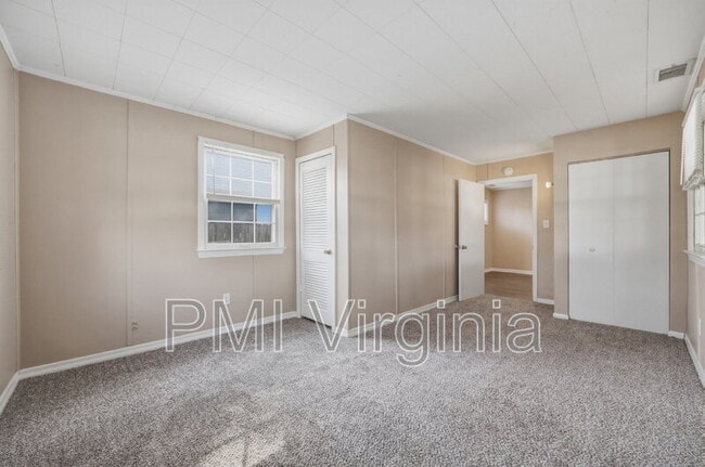 Building Photo - 3119 Joseph Ave