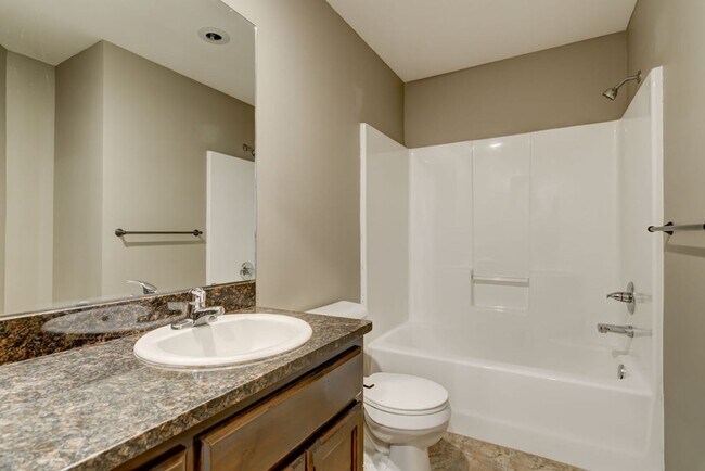 Building Photo - 3 Bed 2 Bath Home South Springfield!