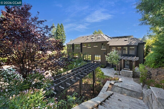 Building Photo - 3898 Happy Valley Rd