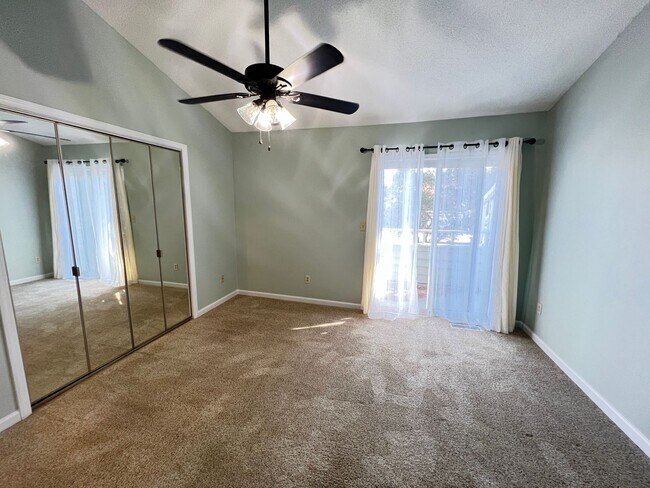 Building Photo - Stunning and Spacious 2 Bedroom, 2.5 Bath, Town Home With Sunroom and Deck!