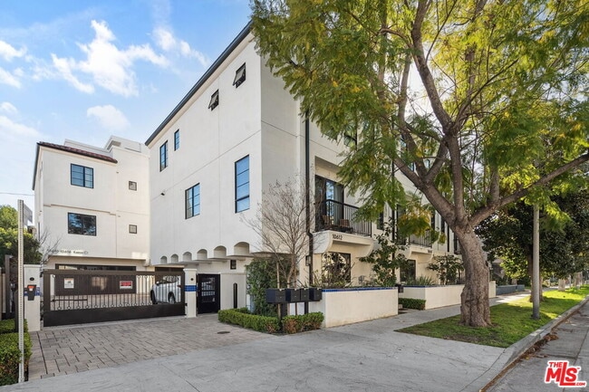 Building Photo - 10612 Kareen Ct
