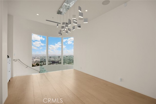 Building Photo - 1609 Viewmont Dr