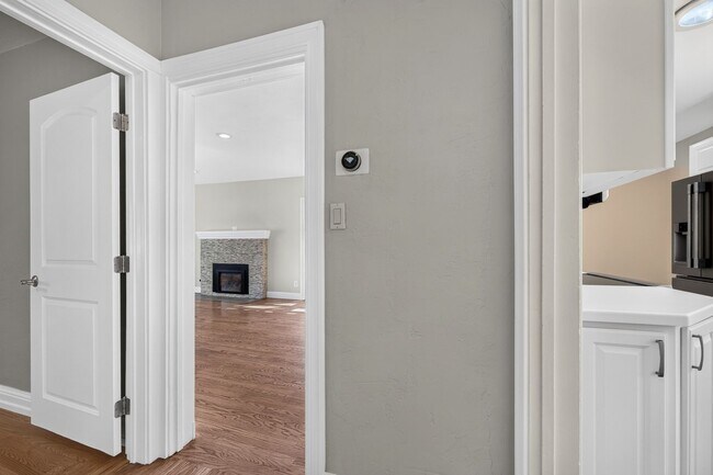 Building Photo - Rare Walnut Creek Rental! Single-Story Home with NEM 2 Solar, Spacious Yard & Premium Finishes!!