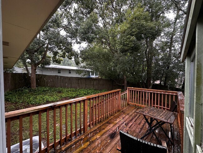Building Photo - 263 N Villas Ct