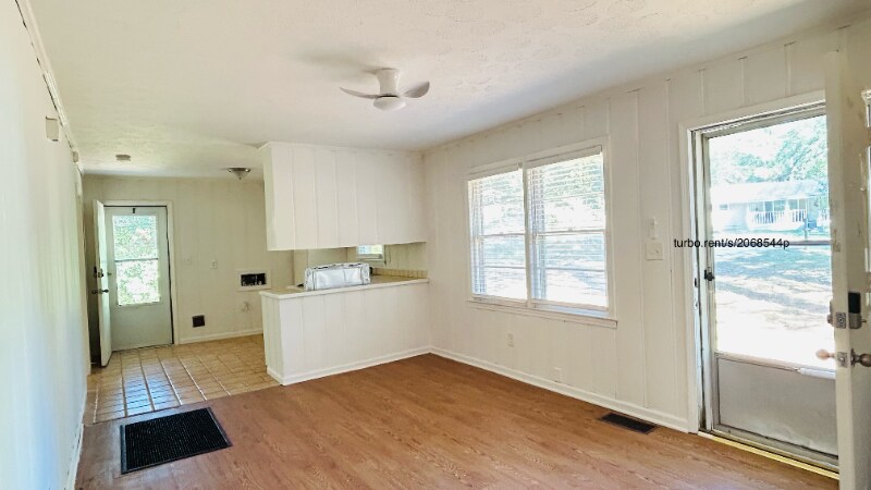 Building Photo - 7062 Felton Ln