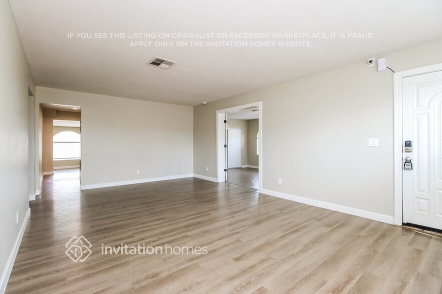 Building Photo - 12214 N Escobar Way