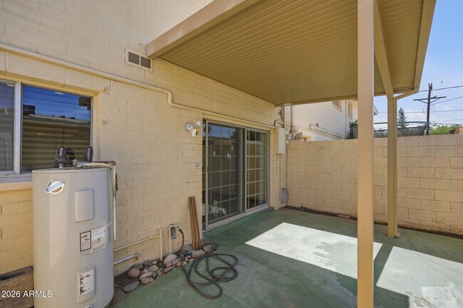 Building Photo - 3937 S Mill Ave