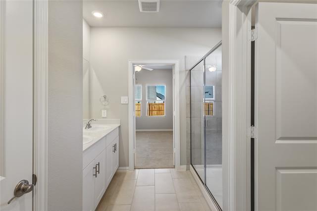 Building Photo - 510 Clover Crk Dr