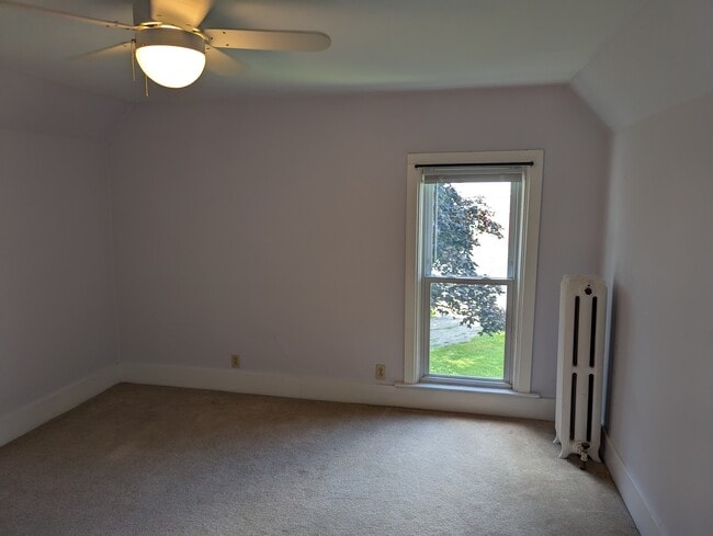 Building Photo - 202 W Cherokee Ave