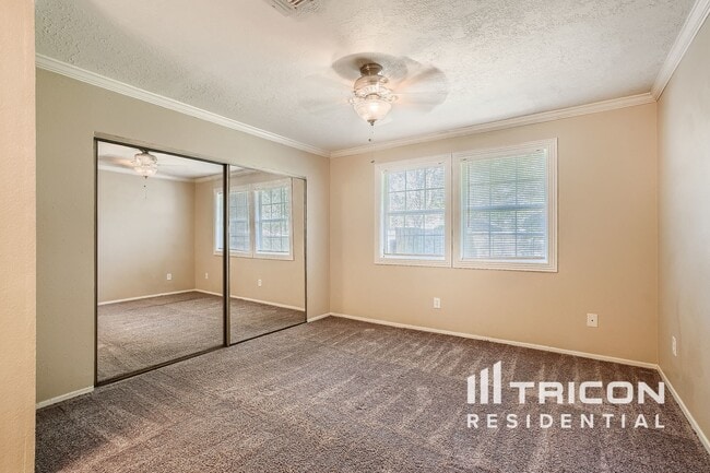 Building Photo - 2824 Sugar Wood Dr