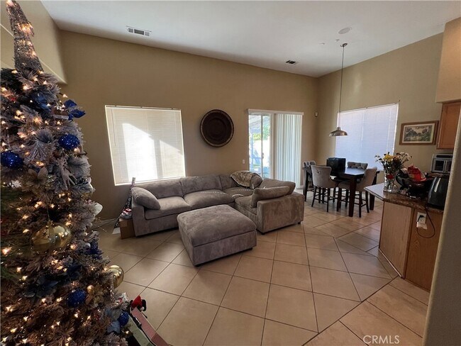 Building Photo - 1823 Church St