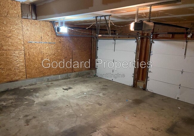 Building Photo - 10225 Club House Court