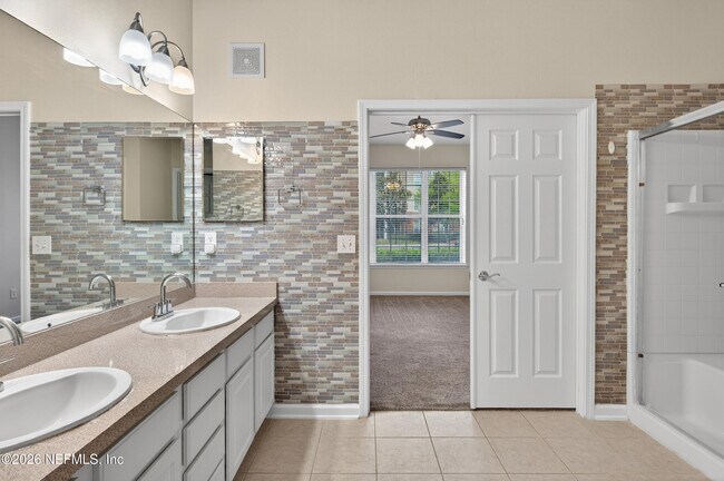 Building Photo - 11251 Campfield Dr