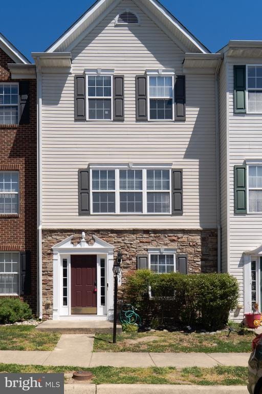 Building Photo - 104 Stingray Ct