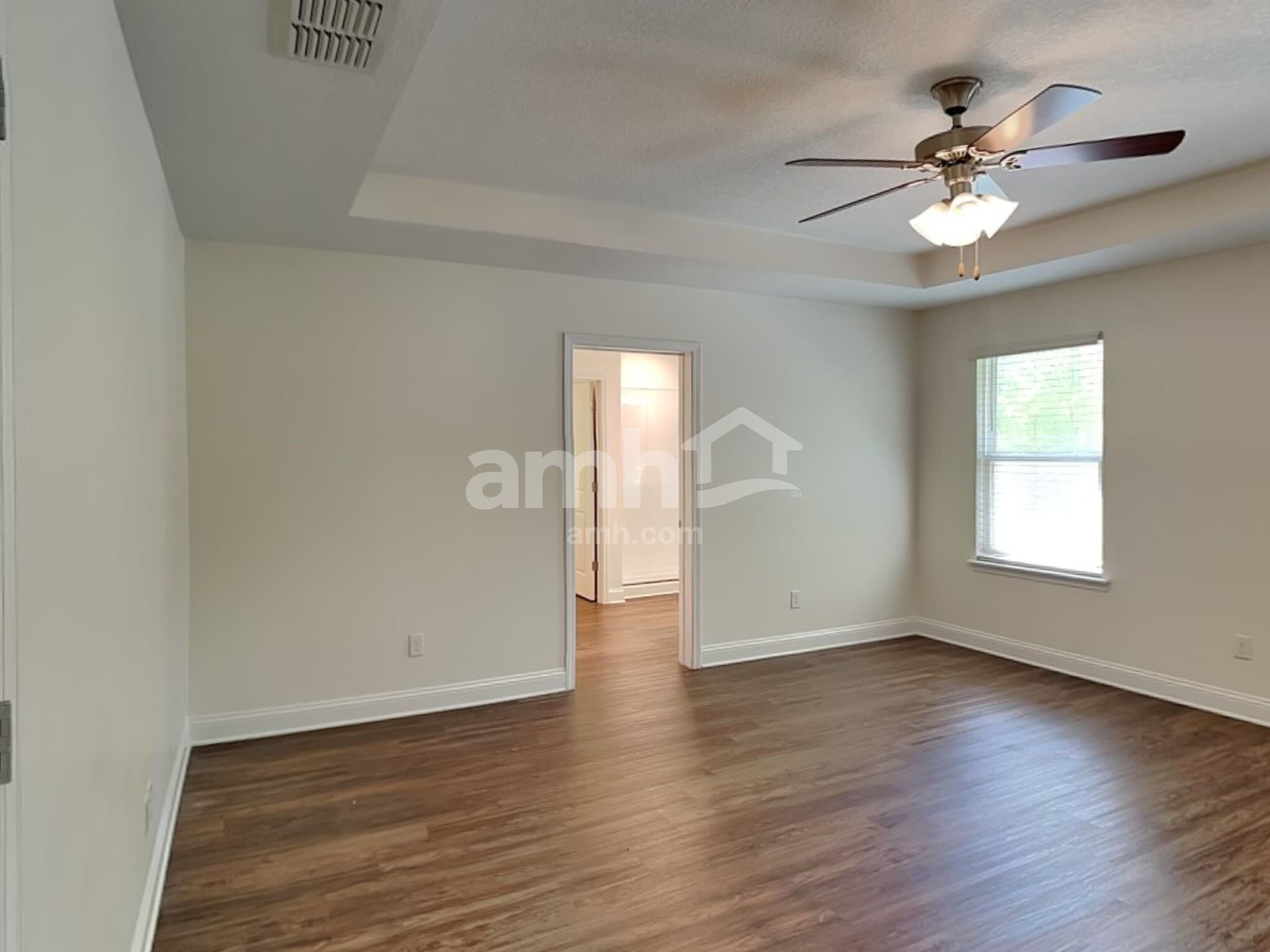 Building Photo - 3150 Creek Village Ln