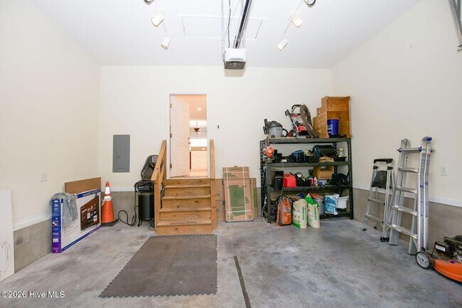 Building Photo - 13 Barkley Ln