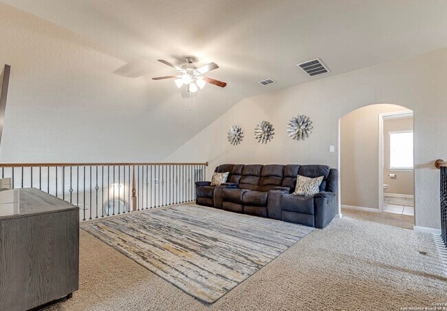 Building Photo - 24735 Buck Creek