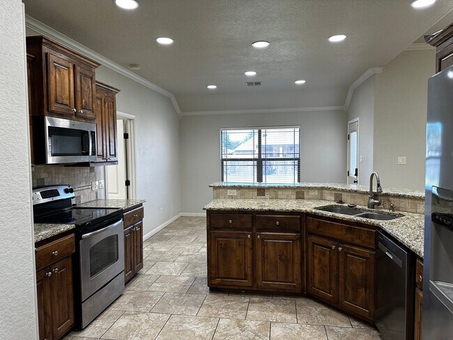 Building Photo - 10412 Whitney Trace Dr