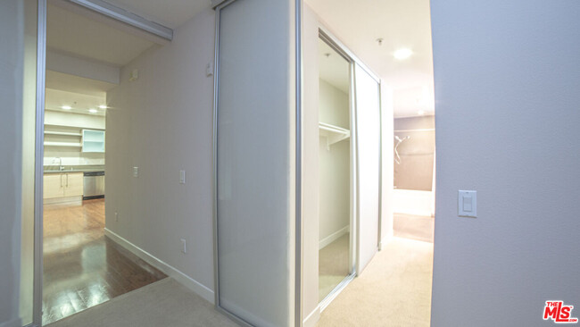Building Photo - 1234 Wilshire Blvd