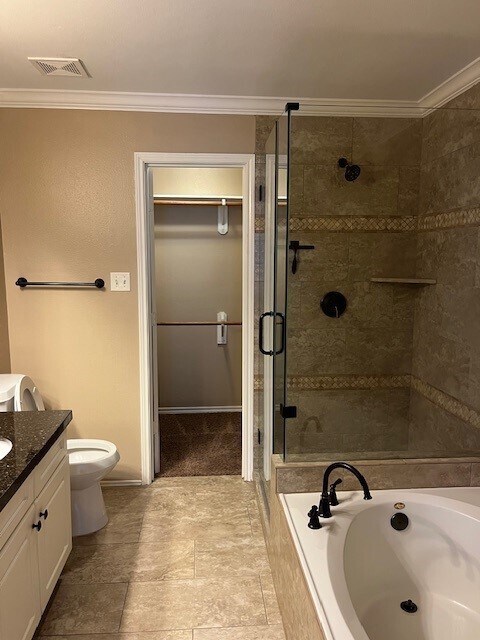 Building Photo - 93 N Villa Oaks Dr
