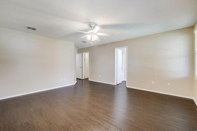 Building Photo - 1825 Lariat Dr