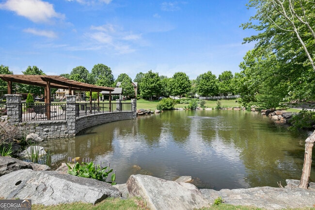 Building Photo - 1954 Summit Trace Cir NW