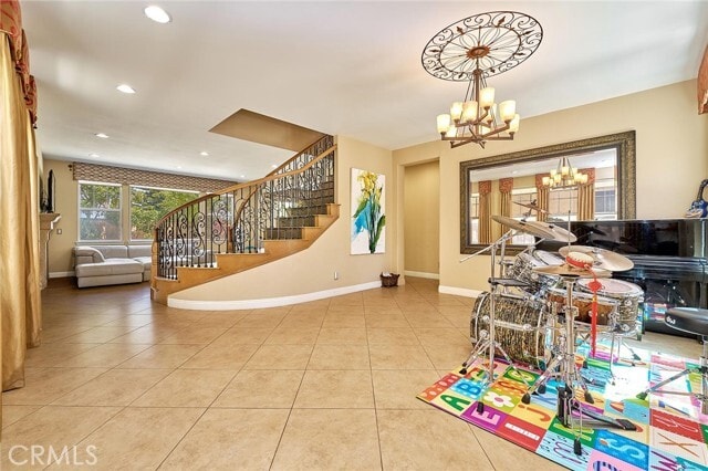 Building Photo - 524 S Petunia St