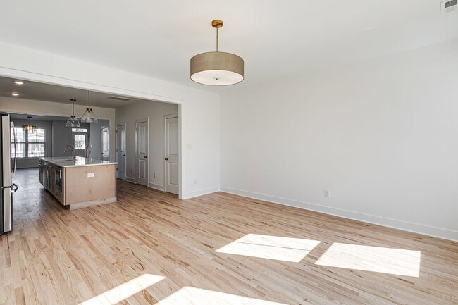 Building Photo - 2224 Perry St