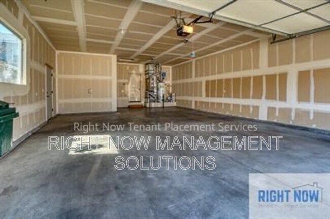 Building Photo - 1076 W Stanhope St