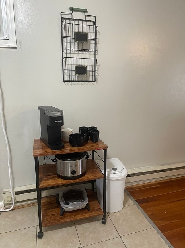 Building Photo - Fabulous 1BR Furnished Duplex