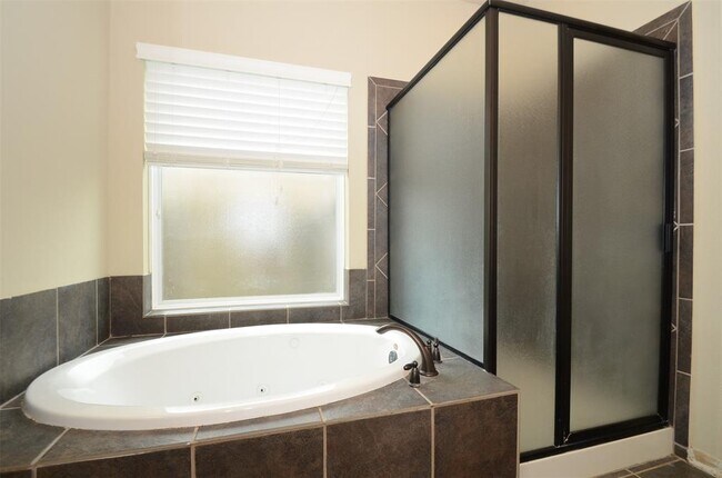 Building Photo - 14822 Russet Bend Ln