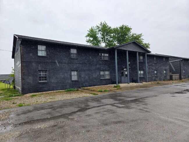 Building Photo - Easy Like Sunday Morning — Comfortable 2 Bed Apartment in Pawnee
