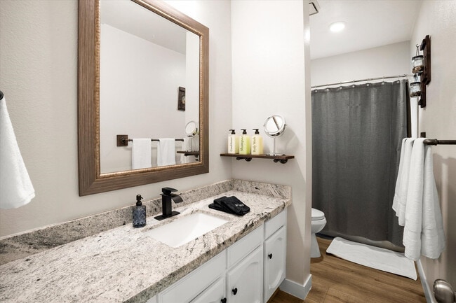 Building Photo - 15232 N 49th St