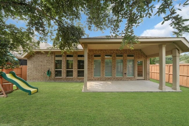 Building Photo - 17503 Woodfalls Ln
