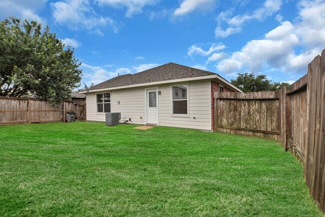 Building Photo - 20806 Dewberry Creek Ln