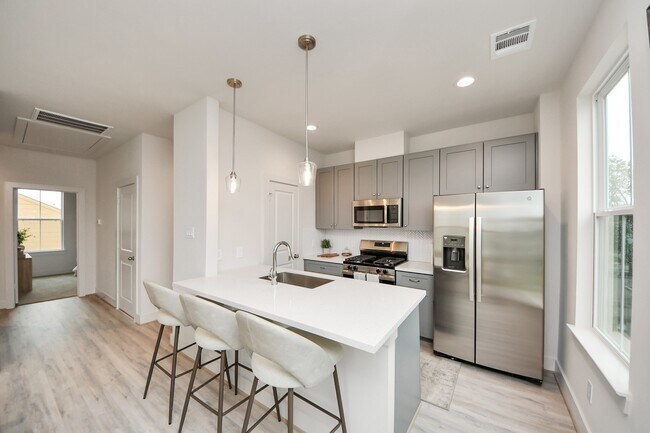 Building Photo - 5218 Burress Springs Ln