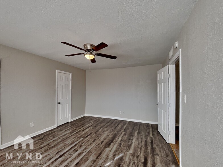 Building Photo - 3613 40th St